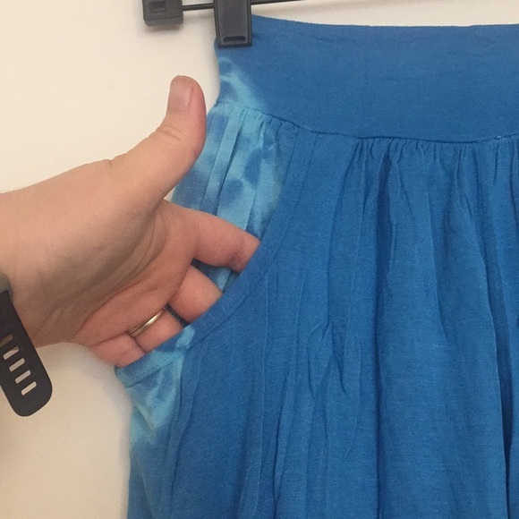 XS LOVE TANJANE Shorts B06 3652 - Picture 2 of 7